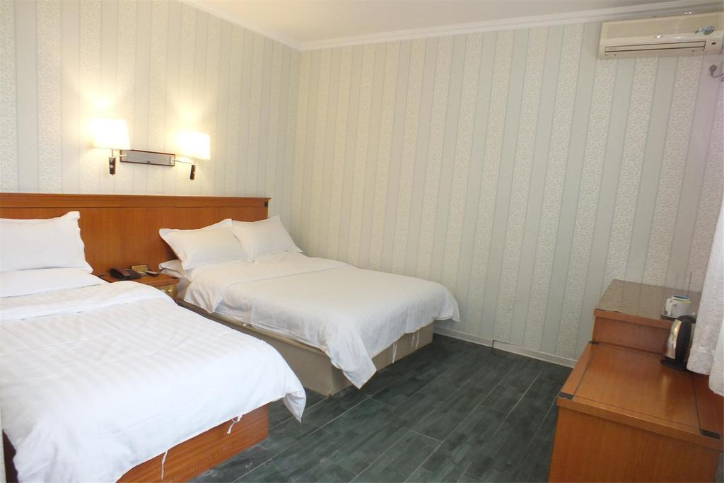 Beijing Fuxing Holiday Hotel Exterior photo